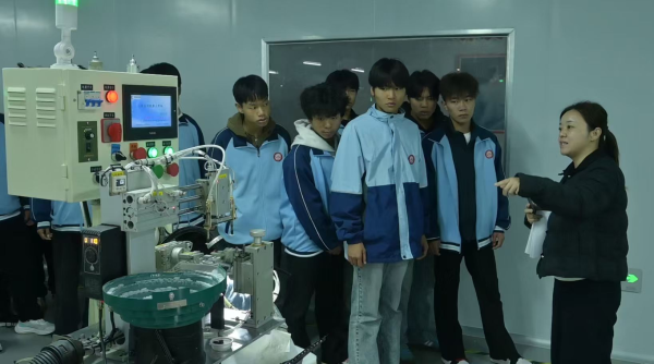 校企协同促就业 产教融合保用工.jpg